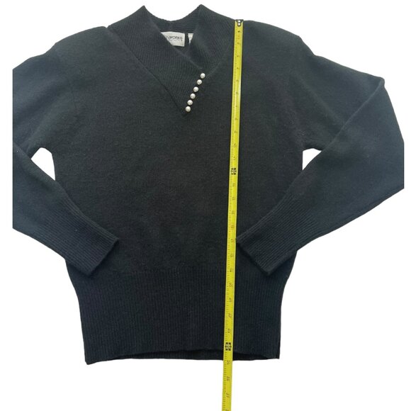 YarnWorks Women’s Sweater Size Medium Black Angora Vintage Blends Soft Warm - Picture 4 of 8